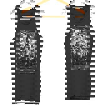 ピンナップガールtシャツ 男性用 巨乳ピンナップガール&カー B&W タンクトップ - Kawaiitshirt