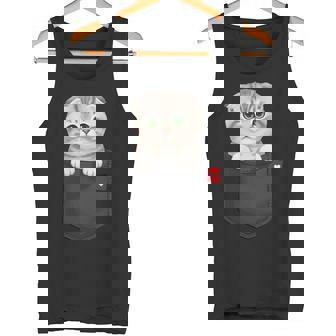 ポケットに入ったスコティッシュフォールド猫 のぞくかわいい子猫 タンクトップ - Kawaiitshirt