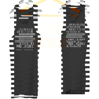 レトロ クイーンズタウン ニュージーランド タンクトップ - Kawaiitshirt