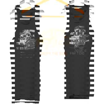 ヴィンテージ オフロード アドベンチャー ロードトリップ バイク イラストレーション タンクトップ - Kawaiitshirt