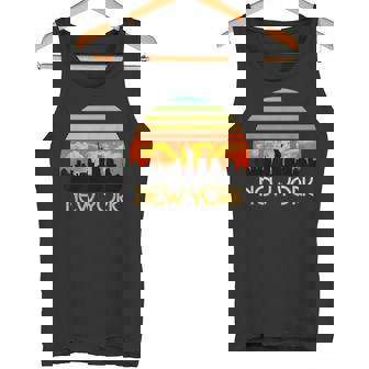 ヴィンテージ レトロ サンセット ダウンタウン ニューヨーク スカイライン タンクトップ - Kawaiitshirt