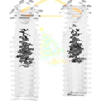 Christmas Cats Xmas Tree Chaos Holiday Cat Lover Tank Top | Mazezy