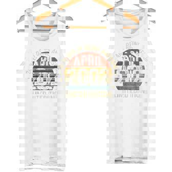 On Back 2002年4月の誕生日 限定版 ヴィンテージ 24Th タンクトップ - Kawaiitshirt