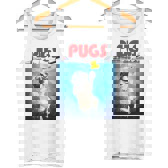 ニューヨーク港でゴム製のアヒルのおもちゃで遊ぶかわいいパグ犬 長袖tシャツ タンクトップ - Kawaiitshirt