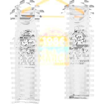 ヴィンテージカー 1986 年3月 40 歳の誕生日 1986 年のクラシックカー タンクトップ - Kawaiitshirt