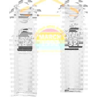 伝説は1992年3月に誕生した 34歳の誕生日 タンクトップ - Kawaiitshirt