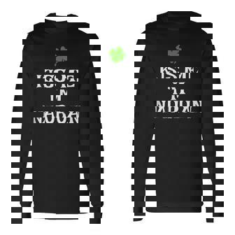 Kiss Me I'm Nauruan St Patrick's Day Irish Nauru Tank Top Long Sleeve T-Shirt | Mazezy