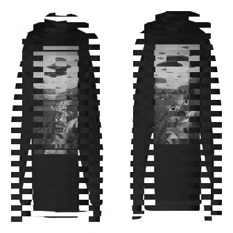 Surprised Scared Cat Selfie With Alien UFO Cat UFO Long Sleeve T-Shirt | Mazezy