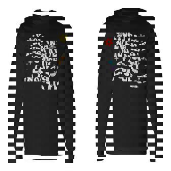 レトログルーヴィー。人生でフローリスが多すぎることはありません。 長袖Tシャツ - Kawaiitshirt