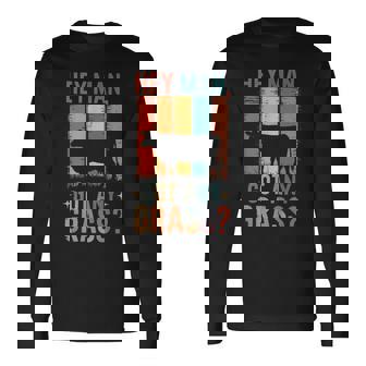 草を求めるレトロの面白い牛 農場のユーモアスタイル 長袖Tシャツ - Kawaiitshirt