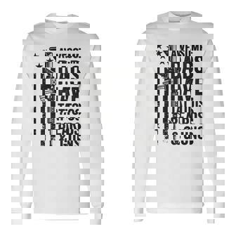 Awesome Dads Have Tattoos Beards & Guns Dad En La Parte Trasera Camiseta de manga larga - Regaloses