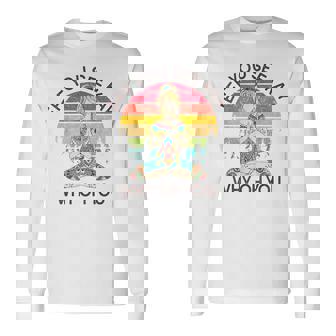 Eff Youee Kay Why Oh You レトロ サンセット タトゥーガール ヨガ 長袖Tシャツ - Kawaiitshirt