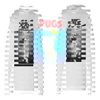 ニューヨーク港でゴム製のアヒルのおもちゃで遊ぶかわいいパグ犬 長袖tシャツ 長袖Tシャツ - Kawaiitshirt