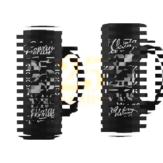 2001 年から 2026 年までのカップルの結婚 25 周年を祝う コーヒーマグ - Kawaiitshirt