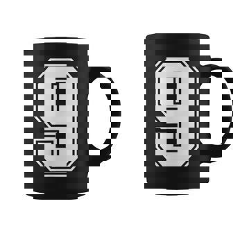9 Combinaciones De Gráficos De Deportes De Equipo Con El Número 9 Taza de café - Regaloses