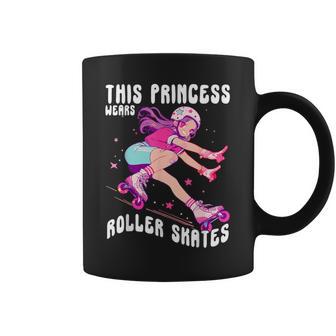 Esta Princesa Usa Patines De Ruedas Con Cita Retro Para Niña Patinadora Taza de café - Regaloses