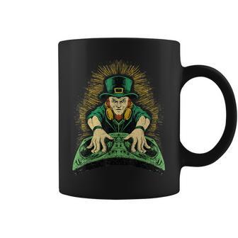 Leprechaun Dj Drôleaint Patrick Day Amoureux De Musique Rétro Tasse - Cadeauxyz