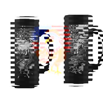 アメリカの白頭鷲、アメリカ国旗、バーベキュー、肉のグリル、愛国心、独立記念日、愛国心、誇り高きアメリカ人 コーヒーマグ - Kawaiitshirt