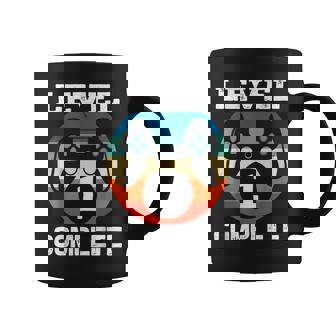 レベル1 結婚1周年記念ギフト 彼への完全ギフト コーヒーマグ - Kawaiitshirt