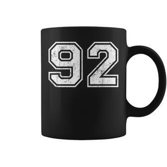 ヴィンテージ スポーツ 数字 92 九十二 コーヒーマグ - Kawaiitshirt