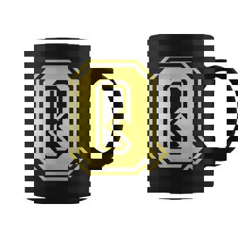 大文字 Q プリントされた明るいスタイルのデザイン。 コーヒーマグ - Kawaiitshirt