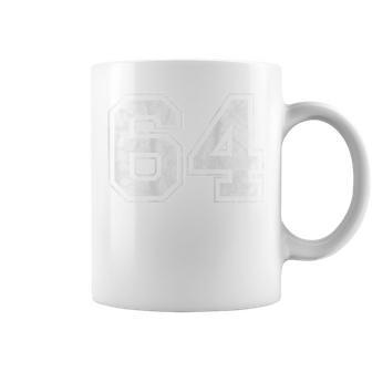 背面に64番。 コーヒーマグ - Kawaiitshirt