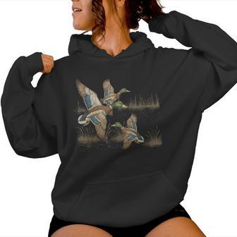 Retro Duck Nature 90S Vintage Wildlife Mallard Women Hoodie - Monsterry