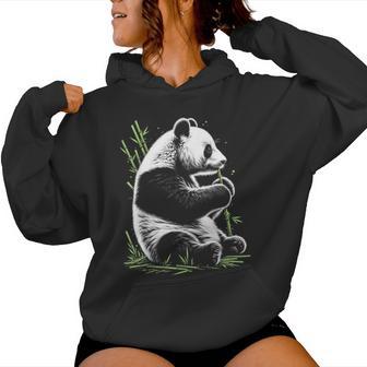 Süßer Panda Mit Grünem Bambus Im Zeichenstil Kapuzenpullover für Damen - Geschenkecke