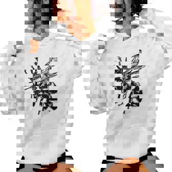 Queen Bee Cute Beekeeping Beekeeper Women's Hoodie | Mazezy