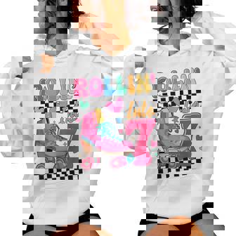 Rolling Into 7 Years Old Roller Skating Girl 7Th Birthday Women Hoodie | Seseable FR