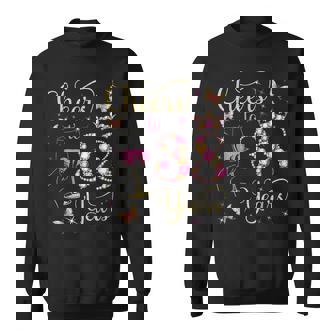 38歳、38歳の女王の誕生日、38歳の誕生日に乾杯。 スウェットシャツ - Kawaiitshirt