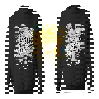 Buzzing Into 4 かわいい蜂 4歳の誕生日パーティーデザイン スウェットシャツ - Kawaiitshirt