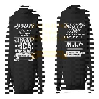 Cadeau Humour Nicolas Nom De Famille Sweater e - Cadeauxyz