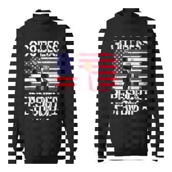 Dios Bendiga Al Presidente Trump 2024 Apoye Las Elecciones De Trump 2024 Camisa de entrenamiento - Regaloses