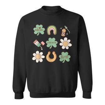 Esthetician St Patrick's Day Skin Therapist Aesthetician Sweatshirt - Thegiftio UK