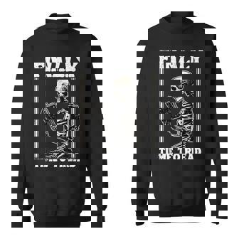 Finally Time To Read Book Lover Bookworm スケルトン 面白い本 スウェットシャツ - Kawaiitshirt