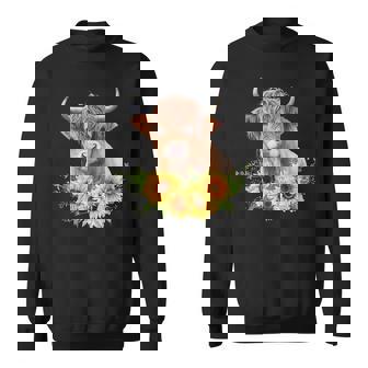 Highland Cow With Sunflowers Farmhouse Cottage Decor Sweatshirt Unisex | Mazezy