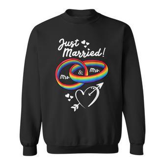 Just Married Mrs & Mrs Gay Lesbian Wedding Engagement Lgbtq Sweatshirt - Thegiftio UK