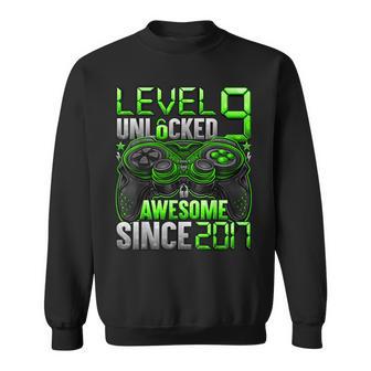 Level 9 Unlocked 9 Year Old For Boys 9Th Birthday Boy Sweatshirt - Thegiftio UK