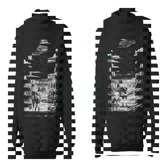 Lone Cowboy Watching Ufo 空飛ぶ円盤 キャニオン スウェットシャツ - Kawaiitshirt