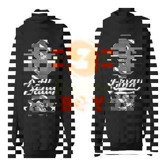 Nine 9Th Birthday Boy Football 9 Year Old Sports Party Sweatshirt | Seseable FR