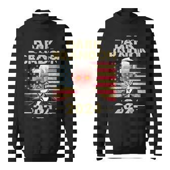 ダークブランドン・バイデン 2024 レトロフラッグ Usa ファニー ジョー・バイデン スウェットシャツ - Kawaiitshirt