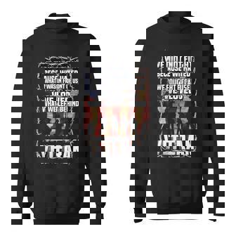 私たちは戦わなかった 私たちは愛しました 退役軍人 アメリカの旗 愛国的 長袖tシャツ スウェットシャツ - Kawaiitshirt