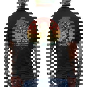 Bigfoot Beekeeper Retro Honey Sasquatch Beekeeping Men's T-shirt Back Print | Mazezy