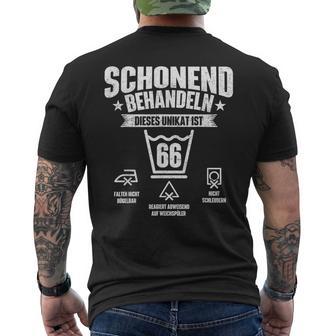 Lustig Witz Humor 66 Jahre Geburtstag Birthday T-Shirt mit Rückendruck - Geschenkecke
