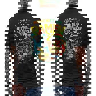 Munchies ラーメンを食べるエイリアン ドレッドヘアアート メンズTシャツ バックプリント - Kawaiitshirt