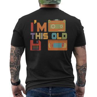 I Am This Oldintage Retro Kassette 80Er 90Er Geburtstag T-Shirt mit Rückendruck - Geschenkecke
