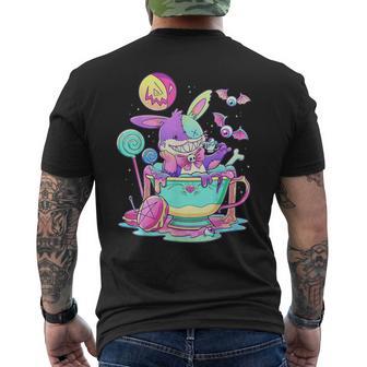 Pastell Goth Cute Creepy Rabbit Kawaii Menhera Okkulter Hase T-Shirt mit Rückendruck - Geschenkecke