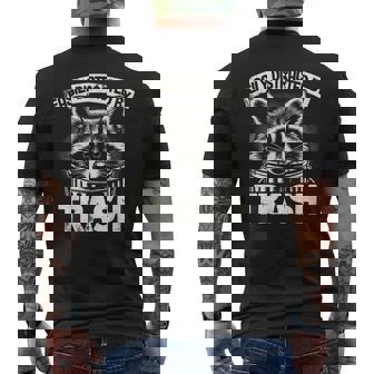 アライグマ ゴミに気を取られる アライグマ ゴミ男 メンズTシャツ バックプリント - Kawaiitshirt