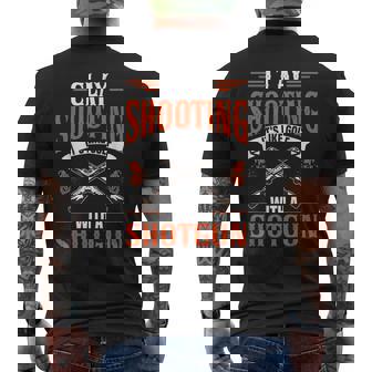 クレー射撃 散弾銃を使ったゴルフのようなもの ショットガン トラップ からのプル ピジョン クレー射撃 メンズTシャツ バックプリント - Kawaiitshirt